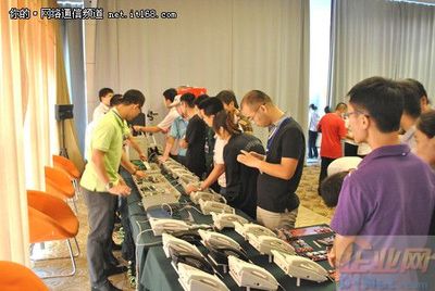 2011國威WS824集團電話交換機新品發布 - 企業通信的智能升級